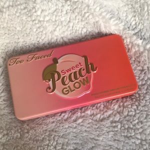 Too Faced Sweet Peach Glow palette